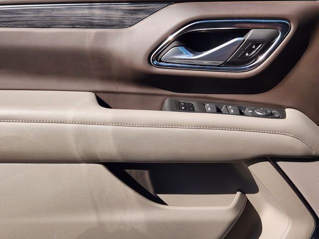 2022 GMC Yukon SLT - Photo 25