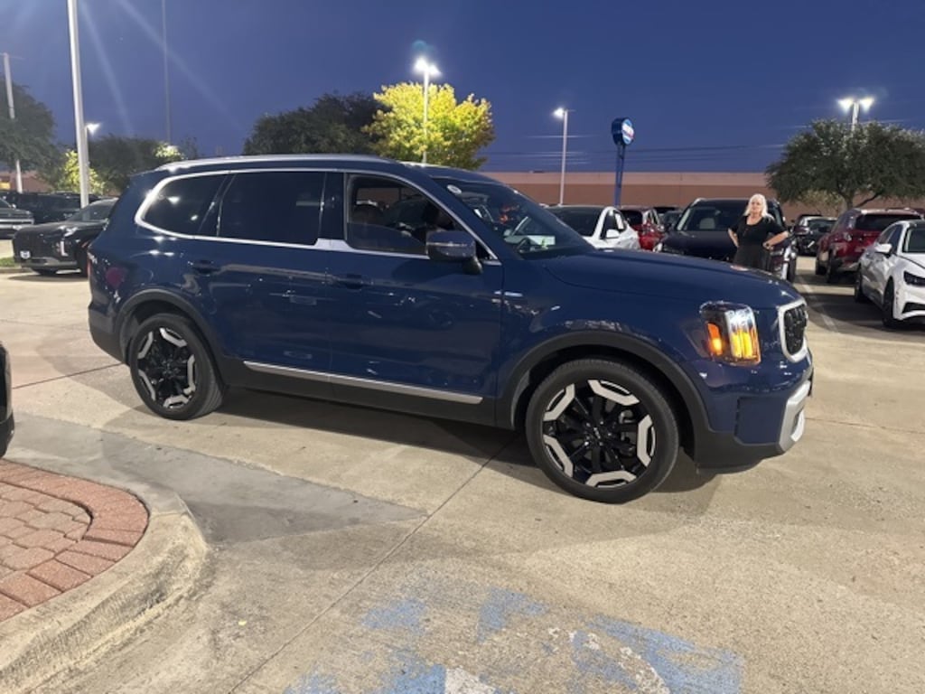 Certified 2024 Kia Telluride EX SUV