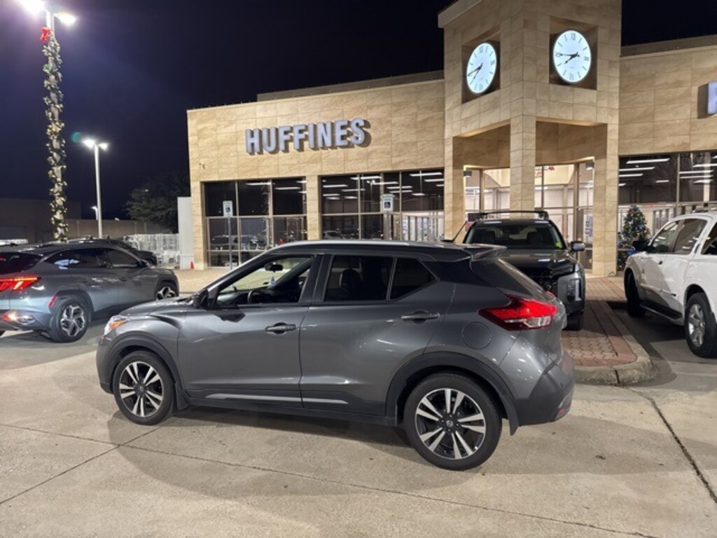 Used 2020 Nissan Kicks SR SUV