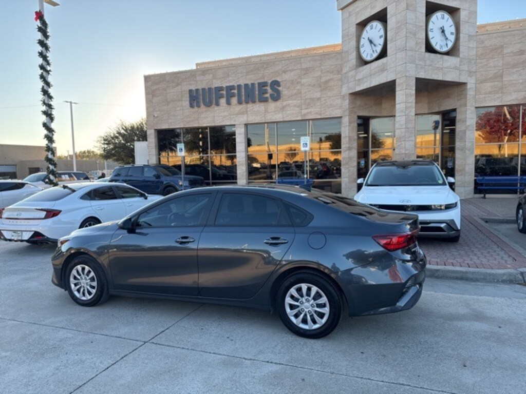 Used 2023 Kia Forte LX Sedan