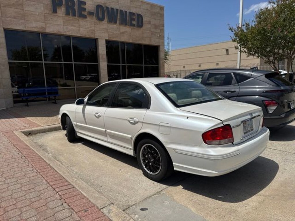 Used 2004 Hyundai Sonata Sedan