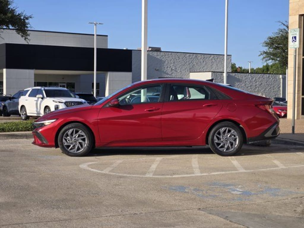 Certified 2025 Hyundai Elantra Hybrid Blue Sedan
