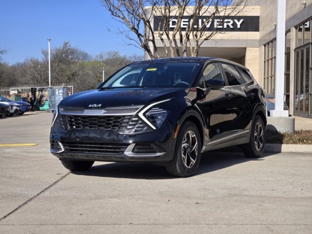 New 2025 Kia Sportage LX SUV