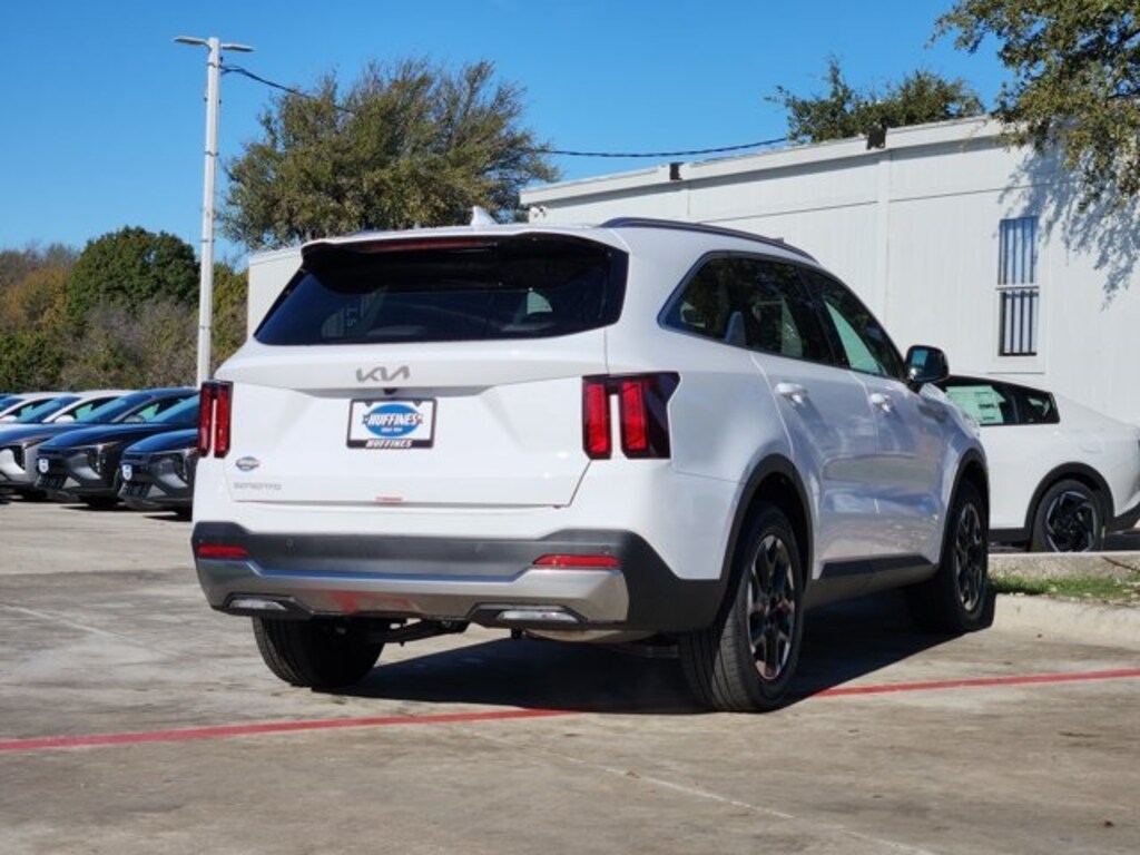 New 2026 Kia Sorento S SUV