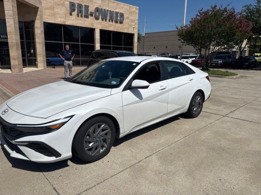 Certified 2024 Hyundai Elantra SEL Sedan