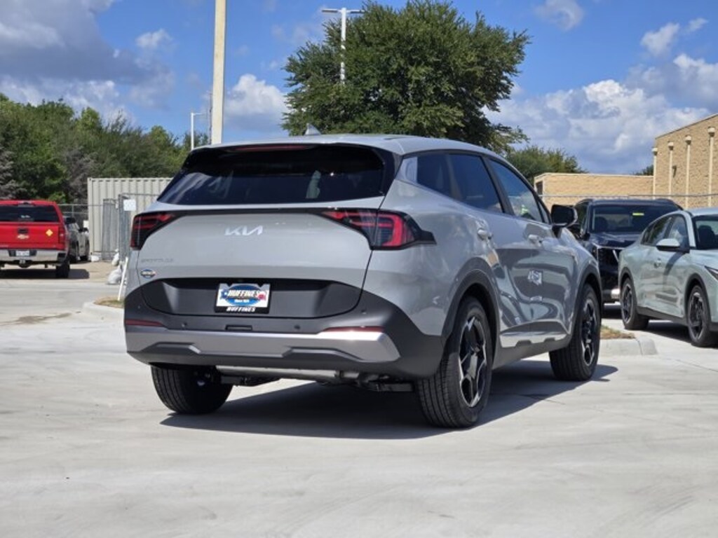 New 2026 Kia Sportage EX SUV