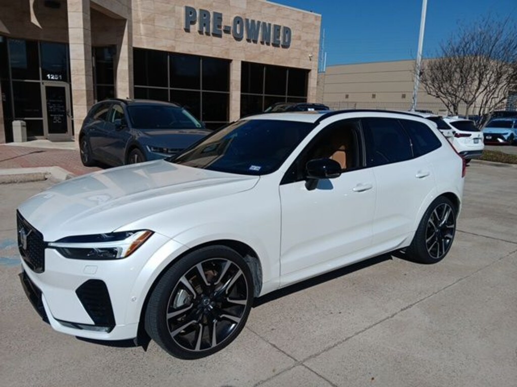 Used 2024 Volvo XC60 B5 Ultimate Dark Theme SUV