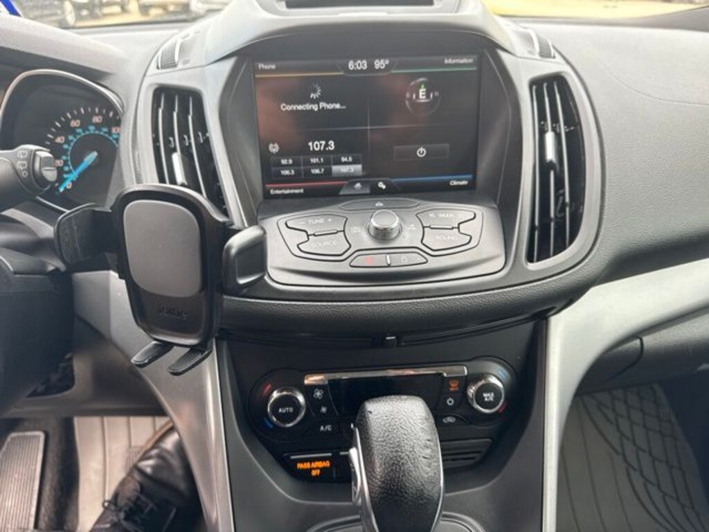 Used 2015 Ford Escape SE SUV