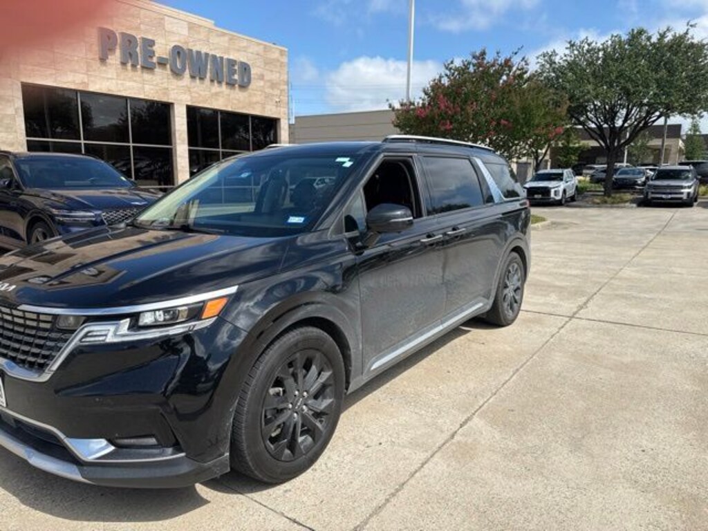 Used 2022 Kia Carnival SX Prestige Minivan/Van