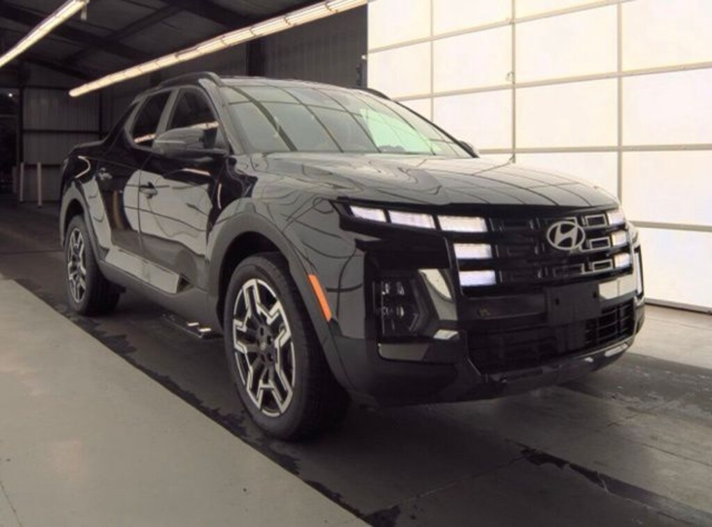 Certified 2025 Hyundai Santa Cruz Limited Truck