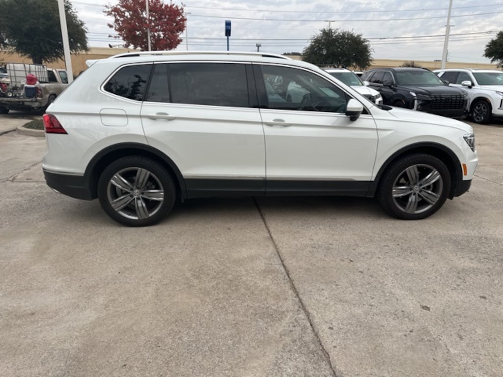 Used 2018 Volkswagen Tiguan 2.0T SEL Premium SUV