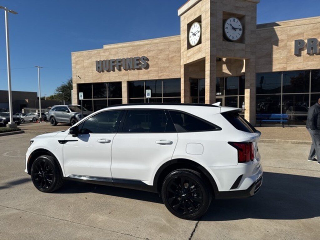 Certified 2023 Kia Sorento SX SUV