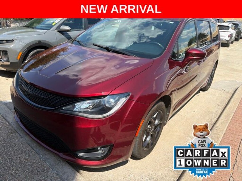 Used 2020 Chrysler Pacifica Touring L Plus Minivan/Van