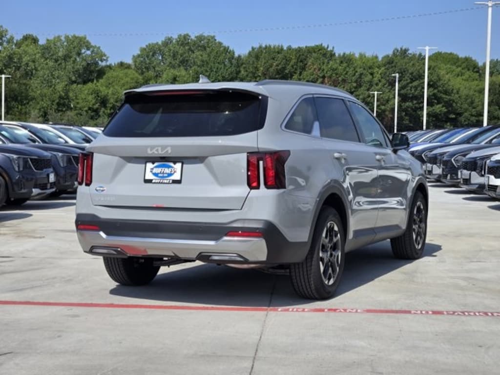 New 2026 Kia Sorento S SUV