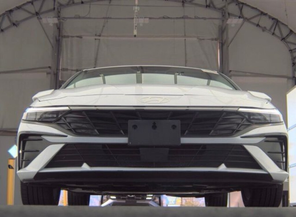 Certified 2025 Hyundai Elantra Limited Sedan