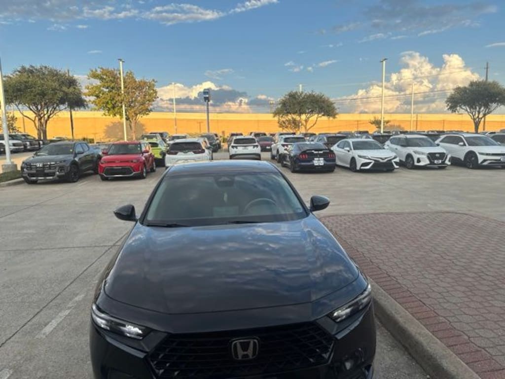 Used 2024 Honda Accord EX Sedan