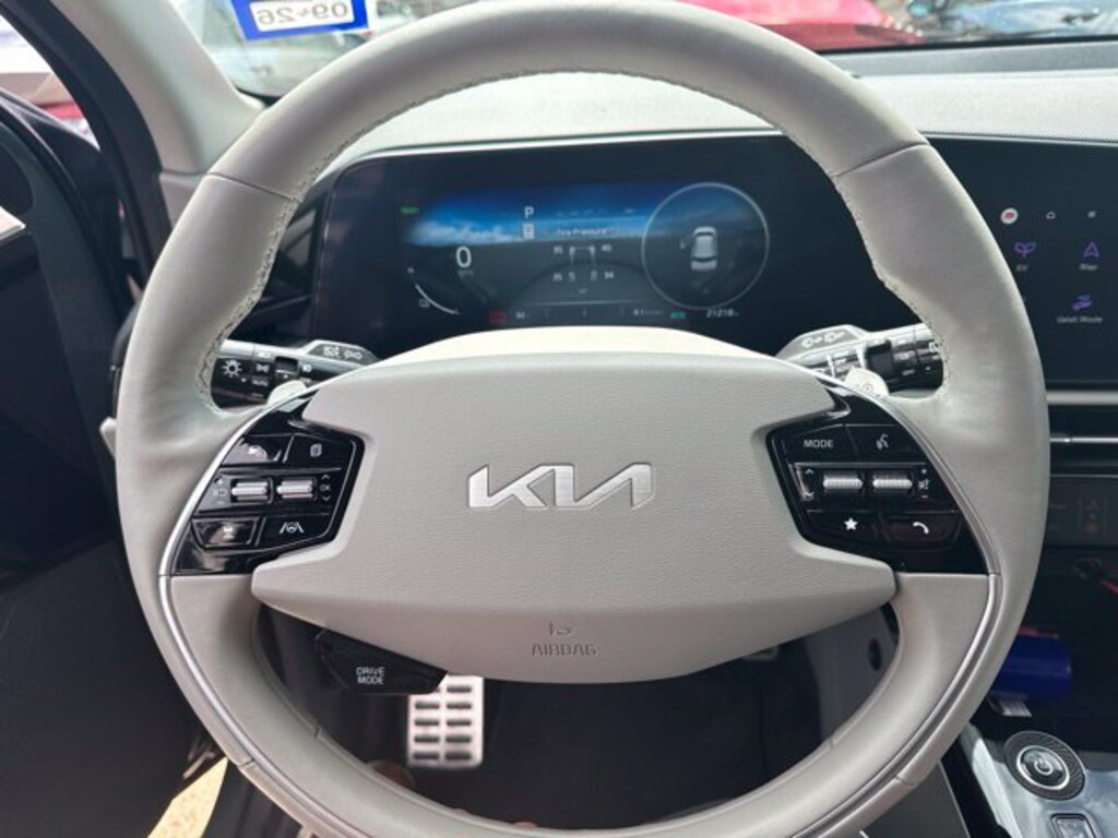 Certified 2023 Kia Niro EV Wave SUV