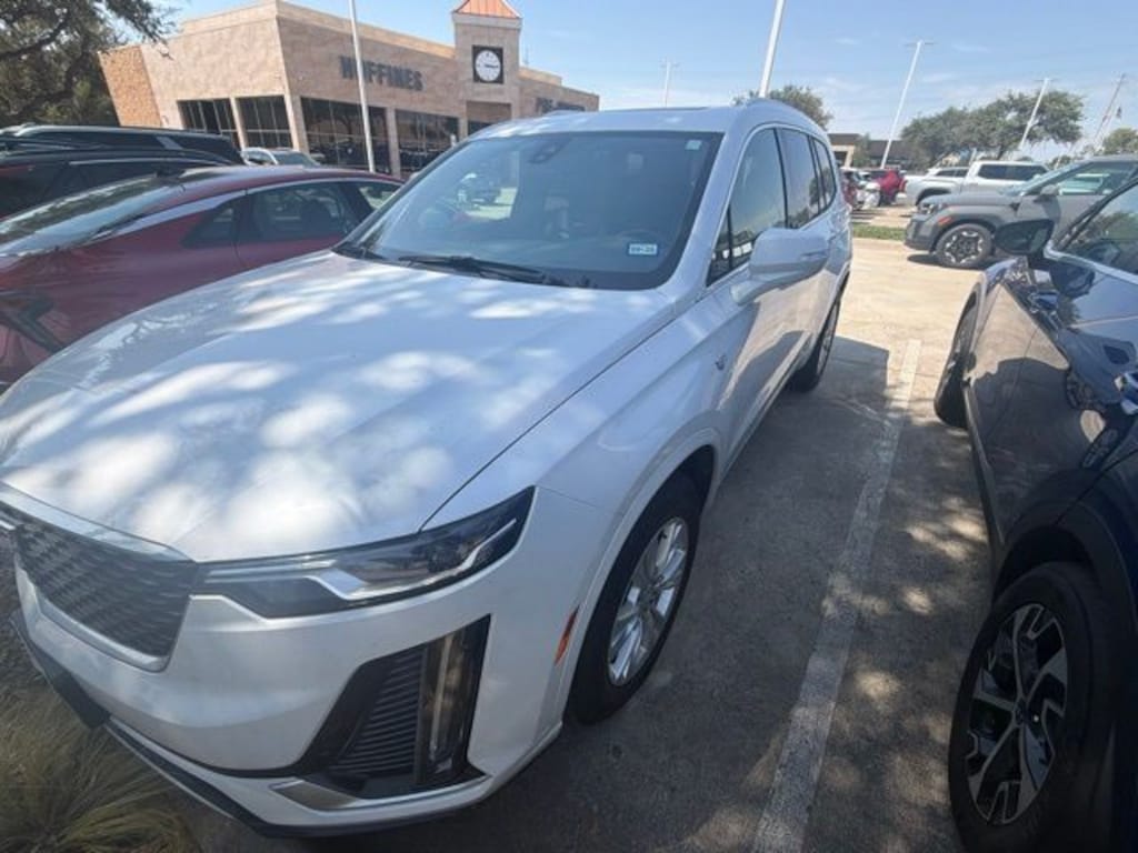 Used 2021 Cadillac XT6 Luxury SUV