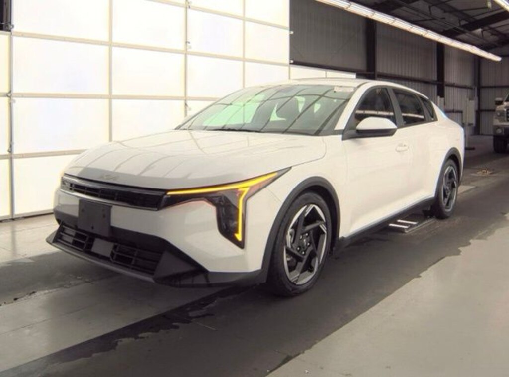 Certified 2025 Kia K4 EX Sedan