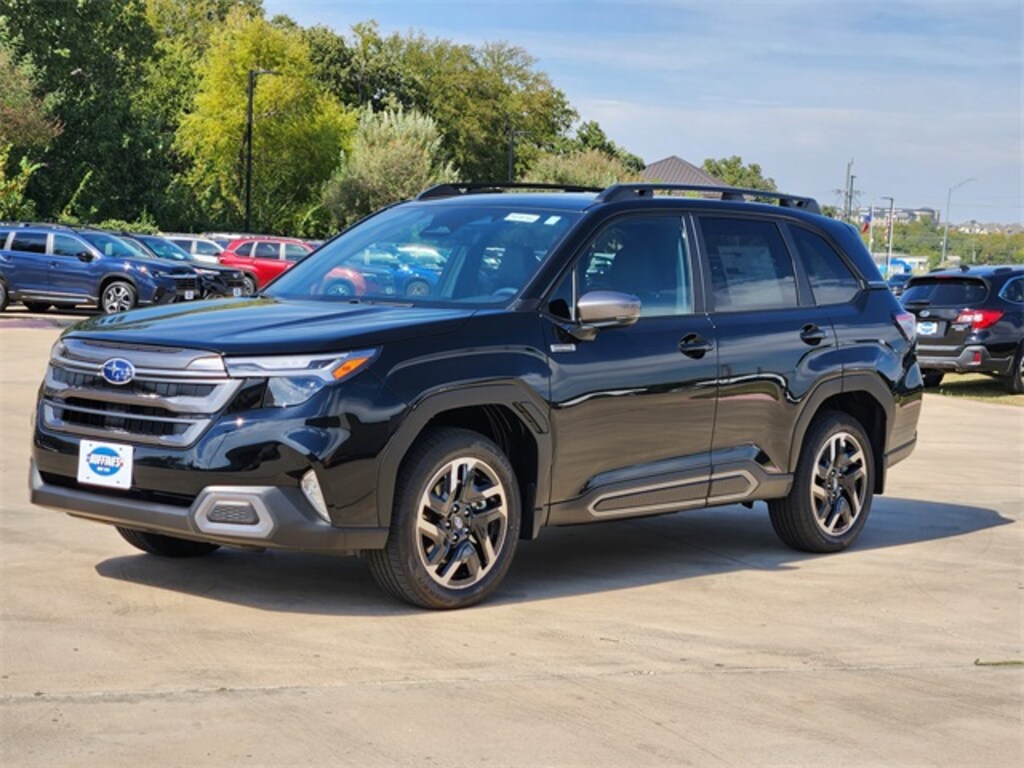 New 2025 Subaru Forester Hybrid Limited SUV