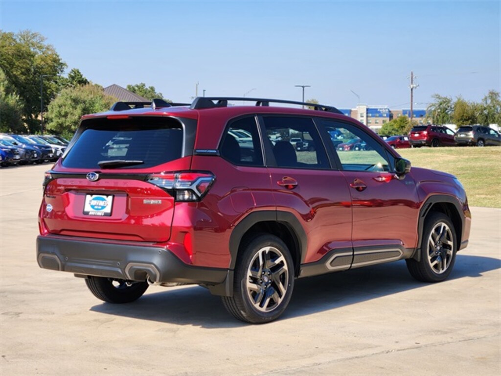 New 2025 Subaru Forester Hybrid Limited SUV