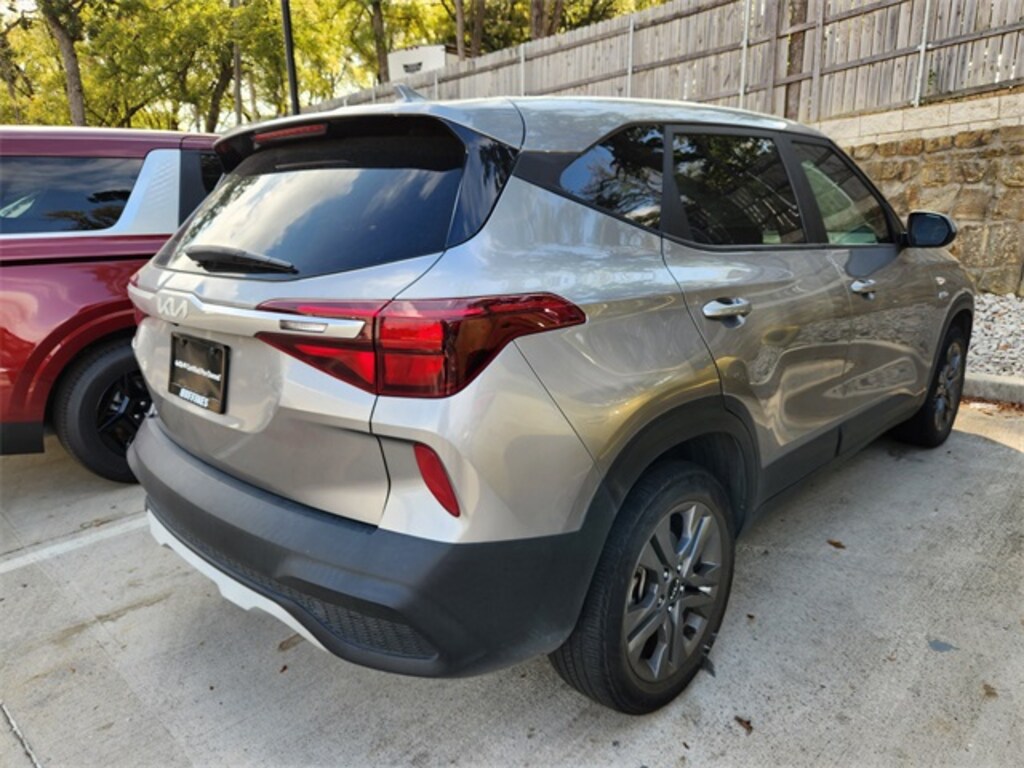 Certified 2022 Kia Seltos LX SUV