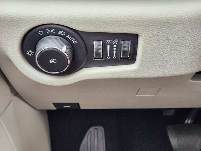 2023 Chrysler Pacifica Hybrid Touring L - Photo 23