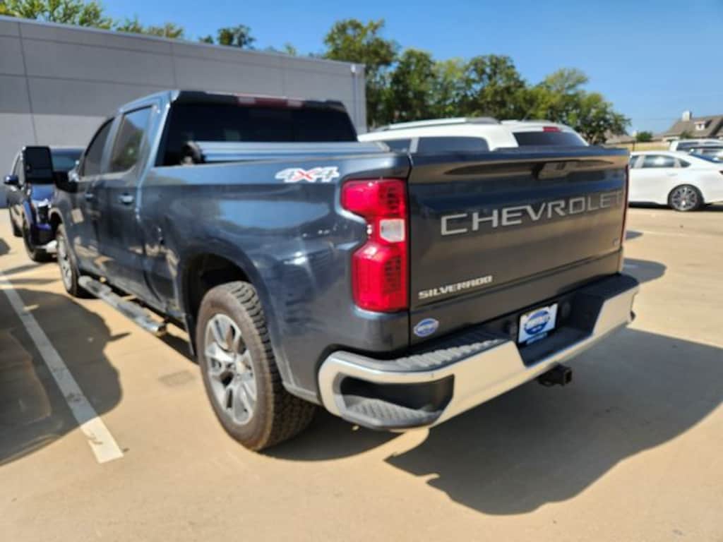 Used 2020 Chevrolet Silverado 1500 LT Truck Crew Cab