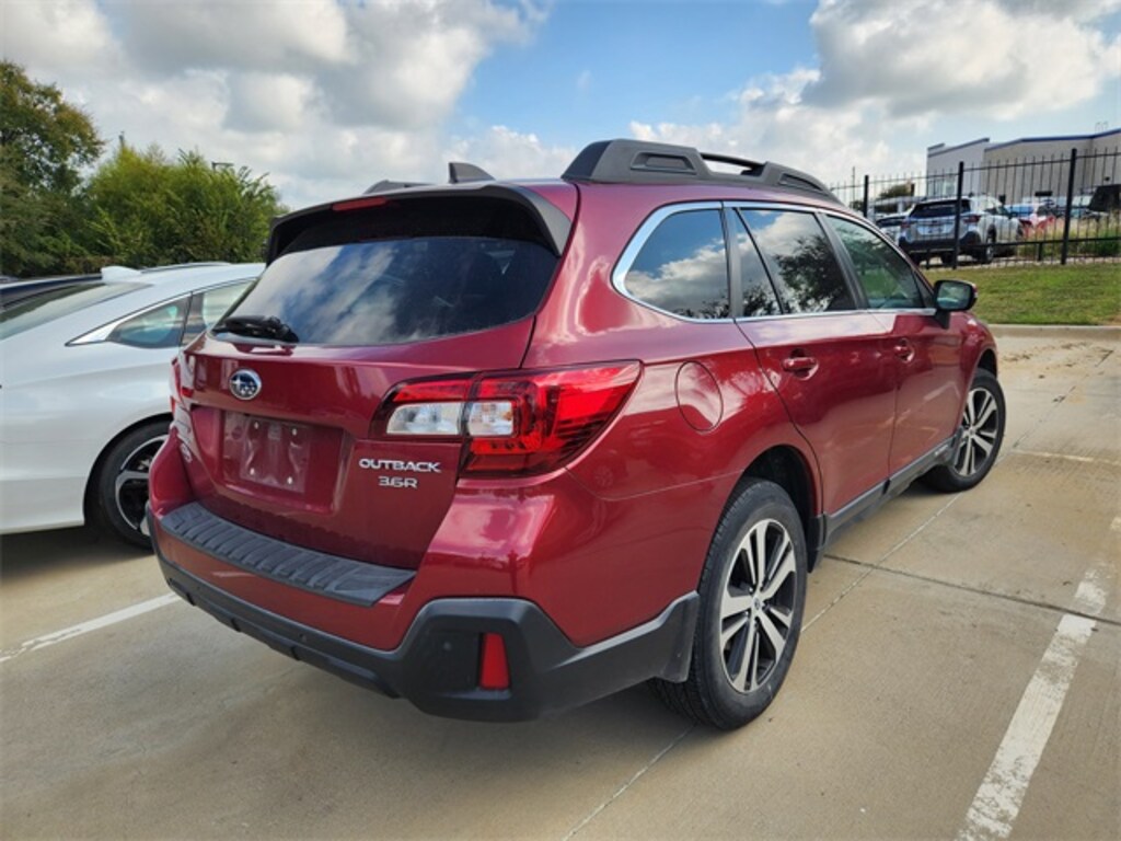 Used 2018 Subaru Outback 3.6R Limited SUV