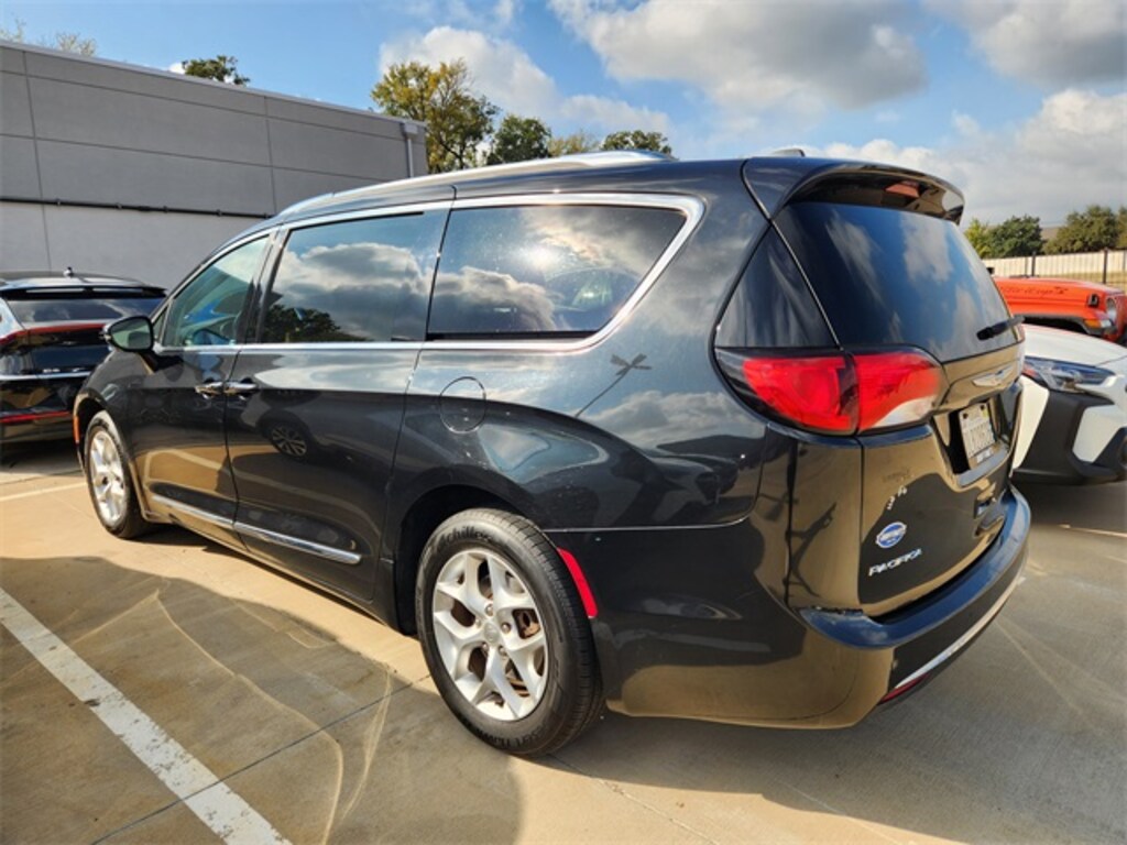 Used 2020 Chrysler Pacifica Limited Van Passenger Van