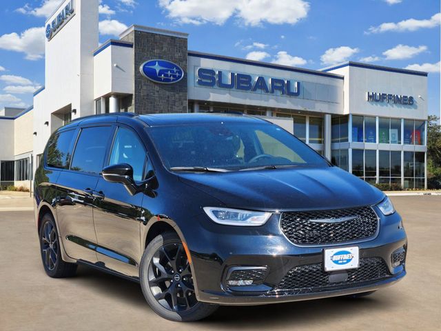  Chrysler Pacifica