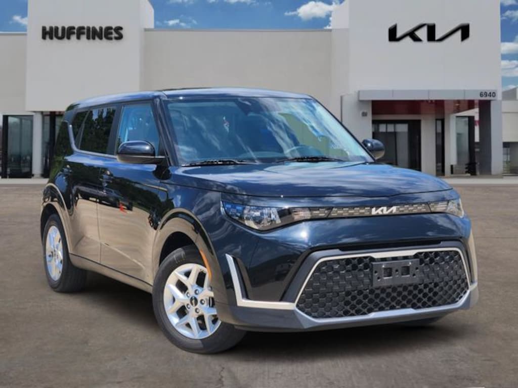 Certified 2023 Kia Soul LX Hatchback