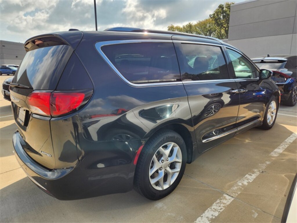 Used 2020 Chrysler Pacifica Limited Van Passenger Van
