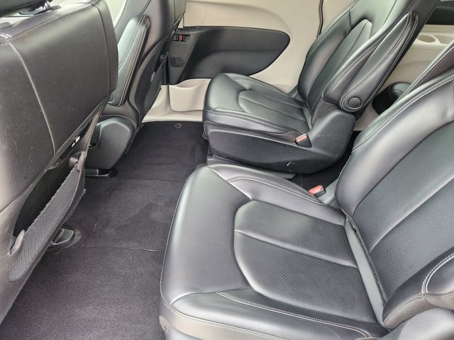 2023 Chrysler Pacifica Hybrid Touring L - Photo 30