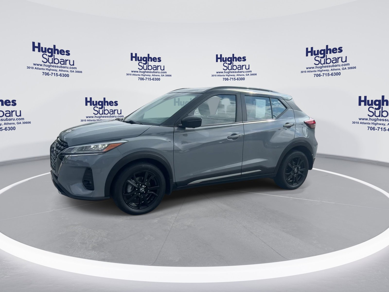 2023 Nissan Kicks SR photo 4