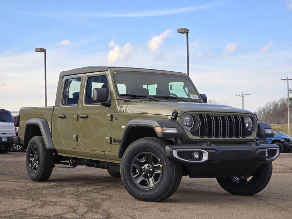 New 2026 Jeep Gladiator SPORT 4X4 Pickup