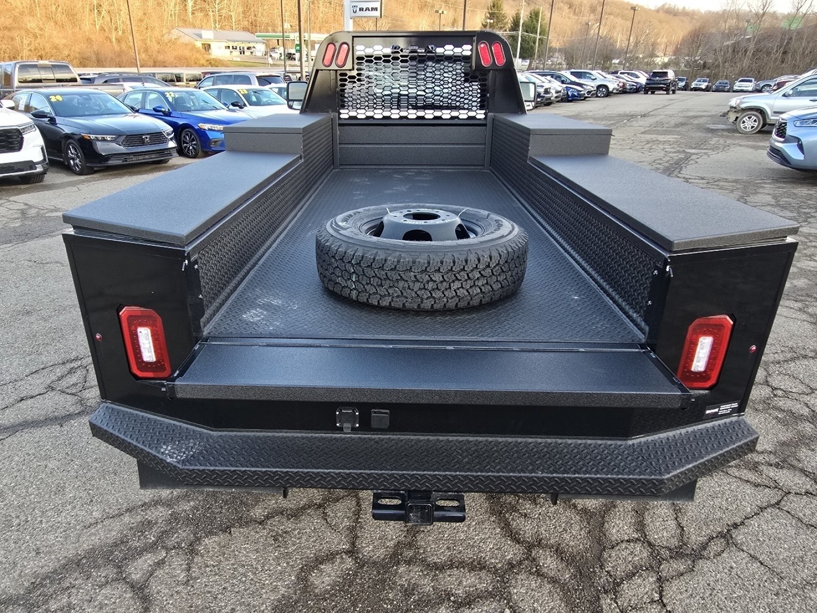 2026 RAM 3500 Chassis Tradesman - Photo 9