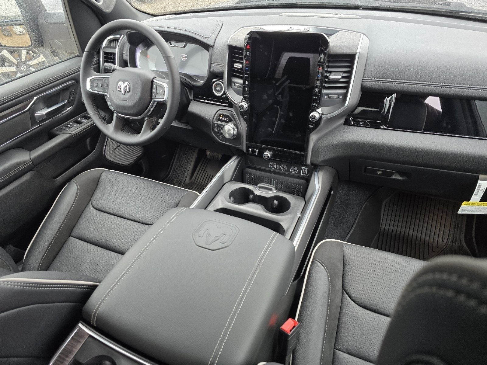 2026 RAM 1500 Laramie - Photo 14