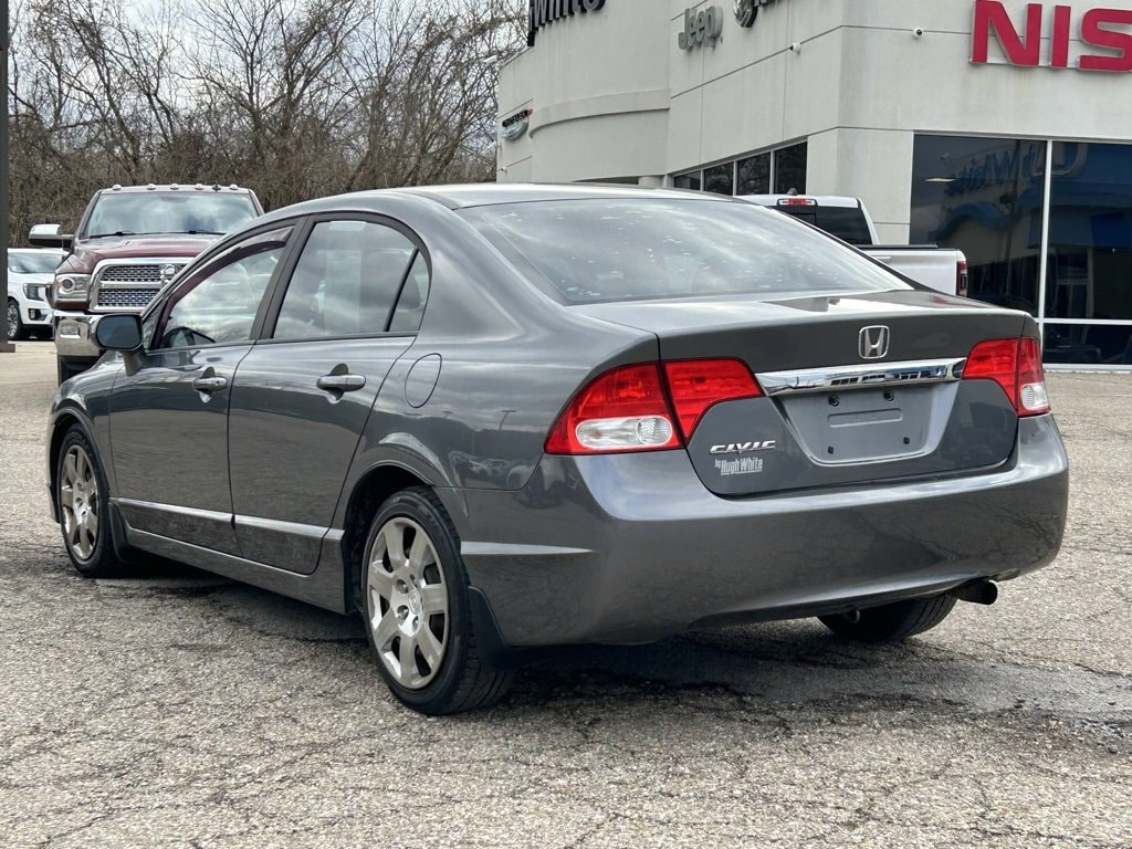 2011 Honda Civic LX photo 3
