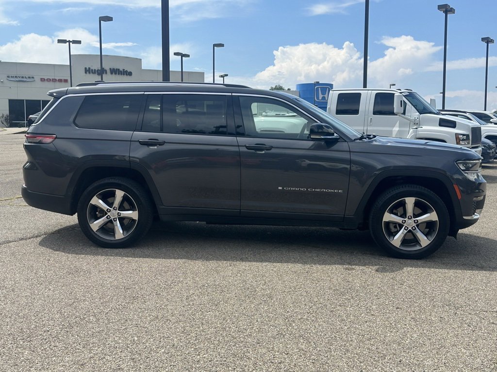 2021 Jeep Grand Cherokee Limited photo 2