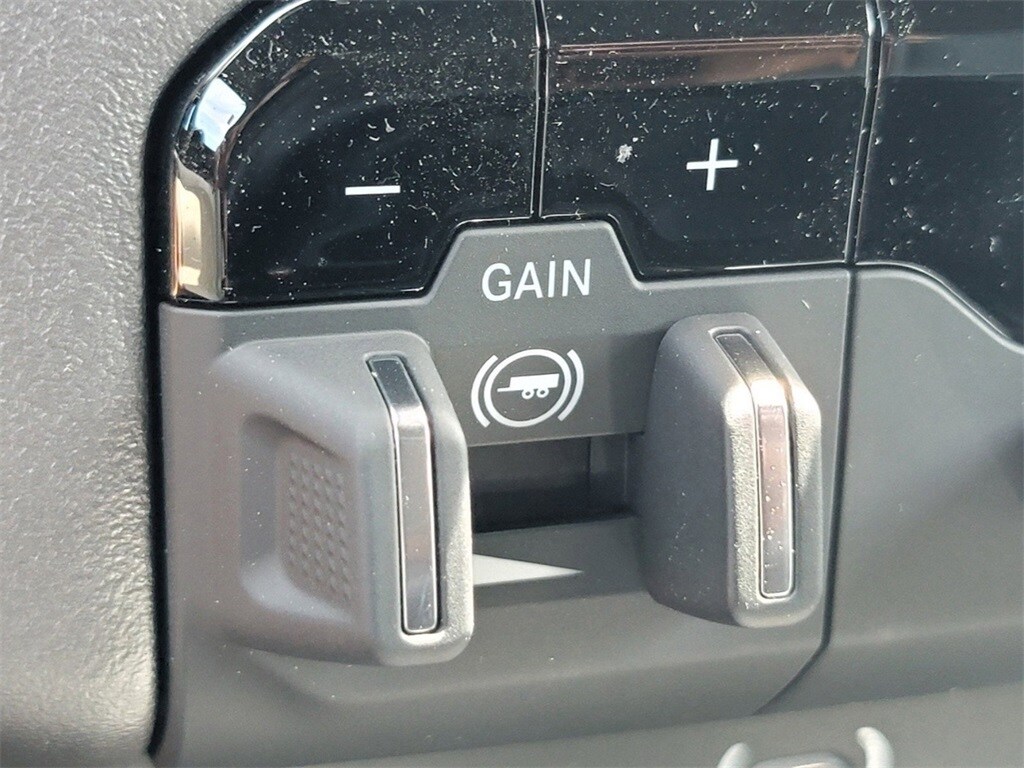 2025 Ram 1500 Big Horn photo 2