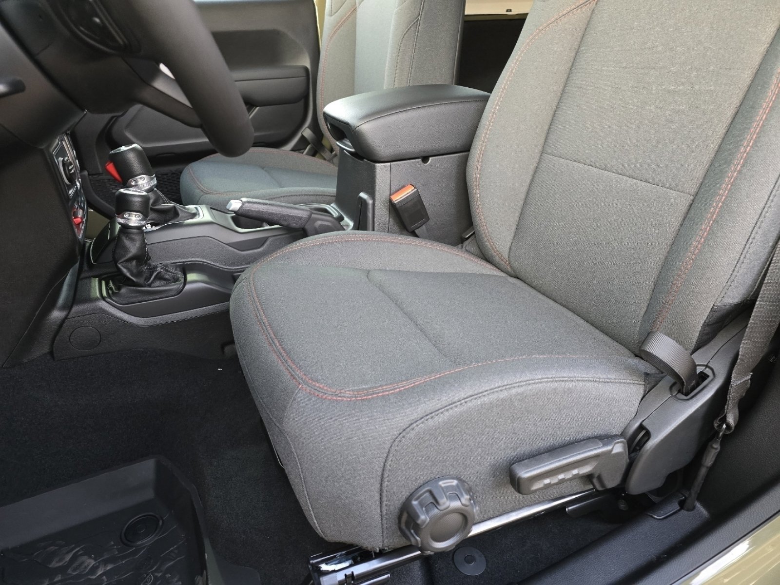 2026 Jeep Wrangler 2-Door Rubicon - Photo 13