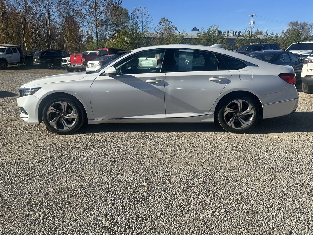 2019 Honda Accord EX photo 3