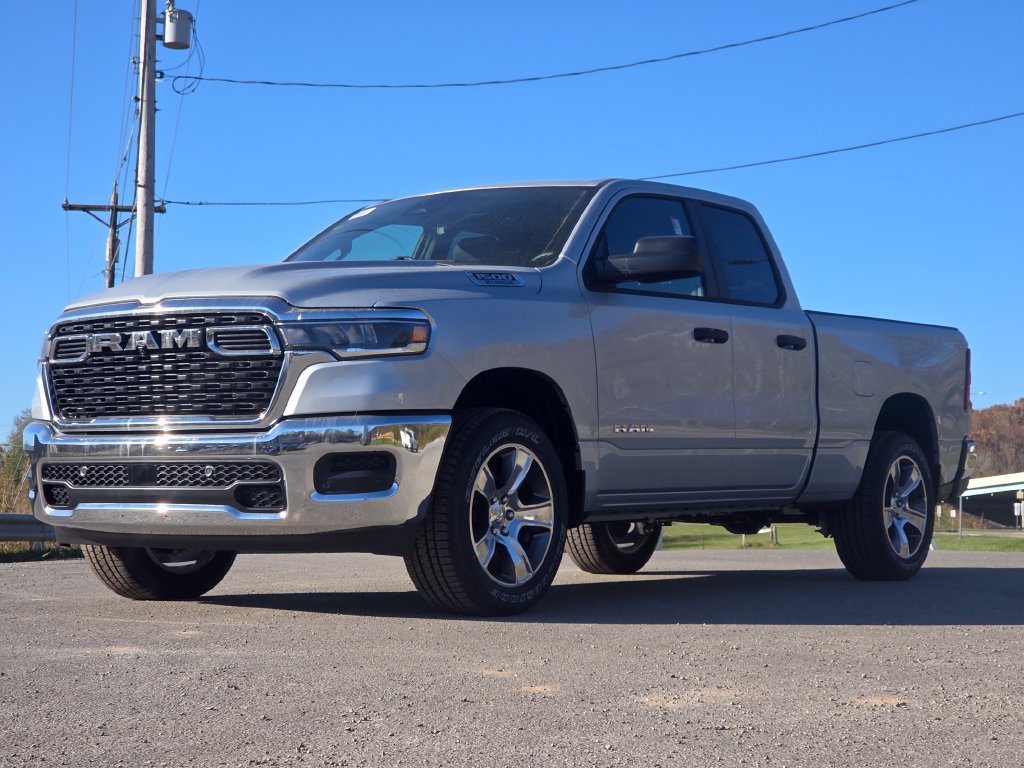 2027 Ram 1500 TRADESMAN QUAD CAB 4X4 Pickup