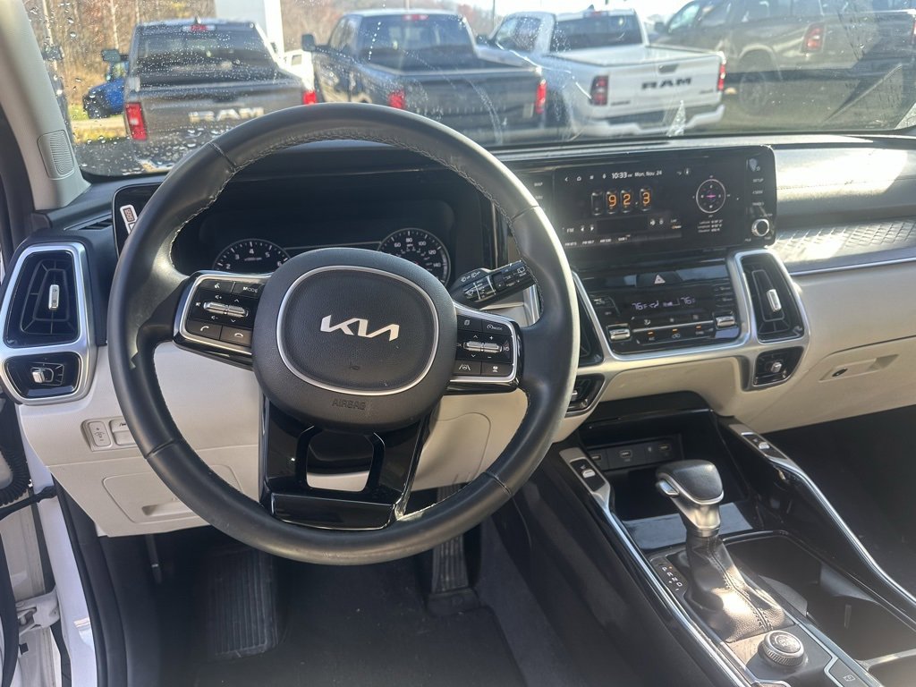 2022 Kia Sorento SX photo 4