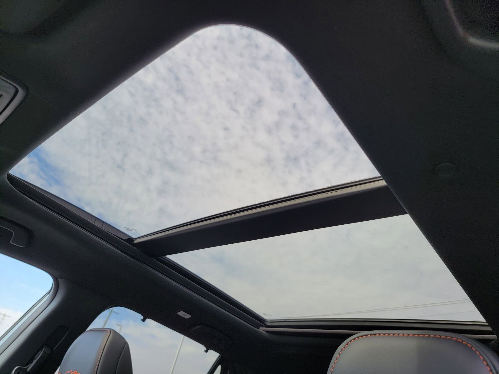 2024 Honda Pilot Touring photo 2