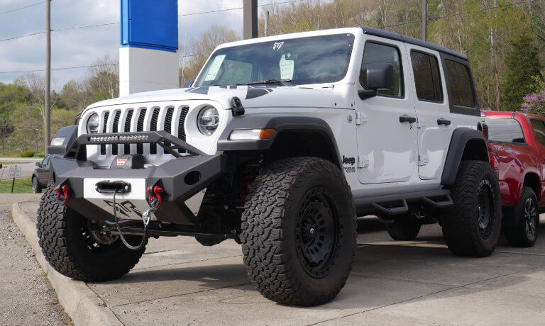 2021 Jeep Wrangler Rocky Ridge exterior on dealer lot