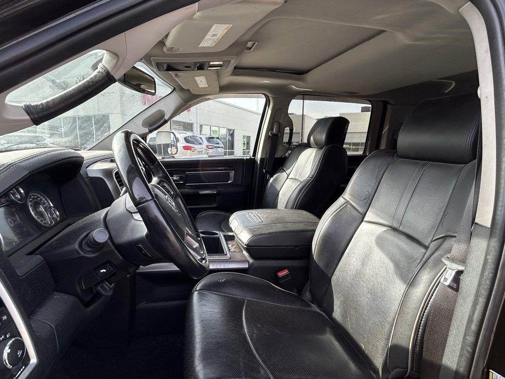 2015 Ram 3500 Laramie Longhorn photo 4