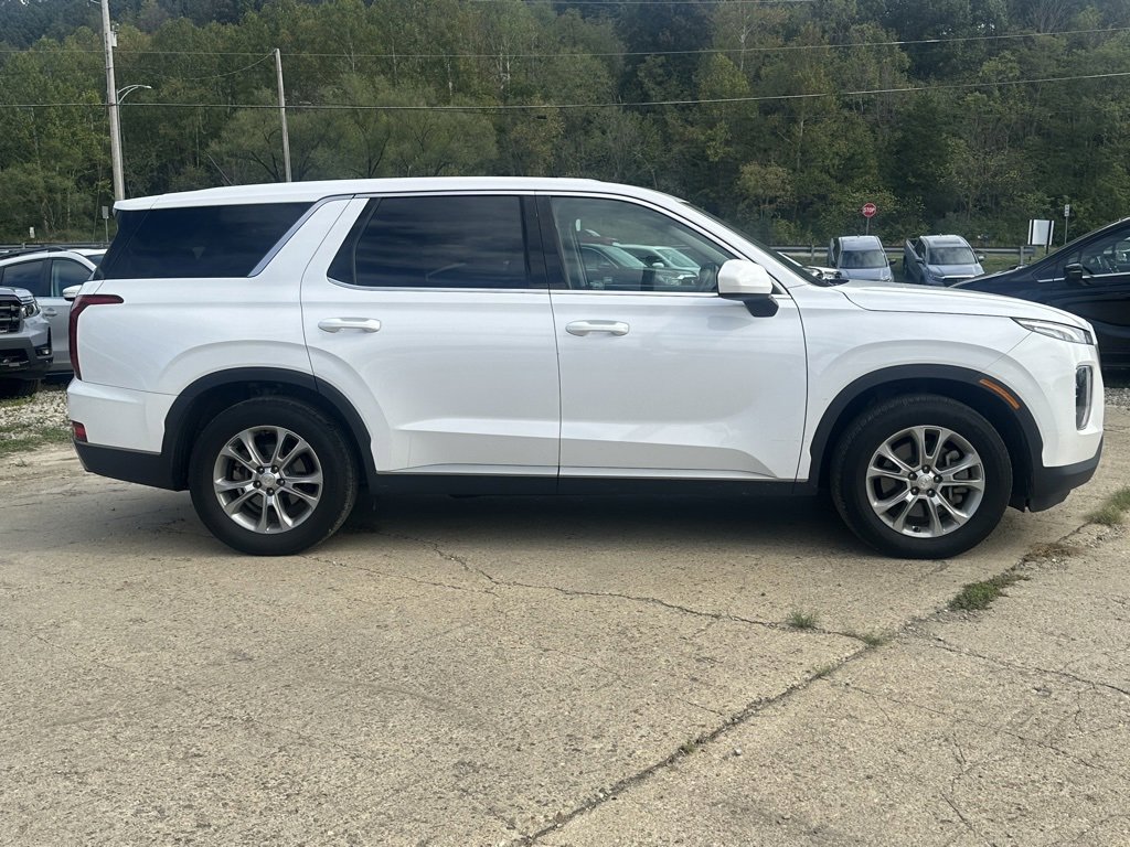 2020 Hyundai Palisade SE photo 2