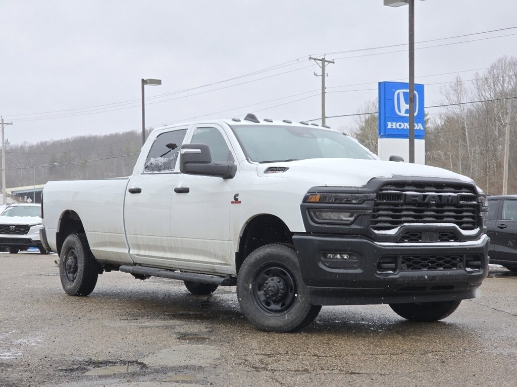 New 2026 Ram 2500 TRADESMAN CREW CAB 4X4 8' BOX Pickup